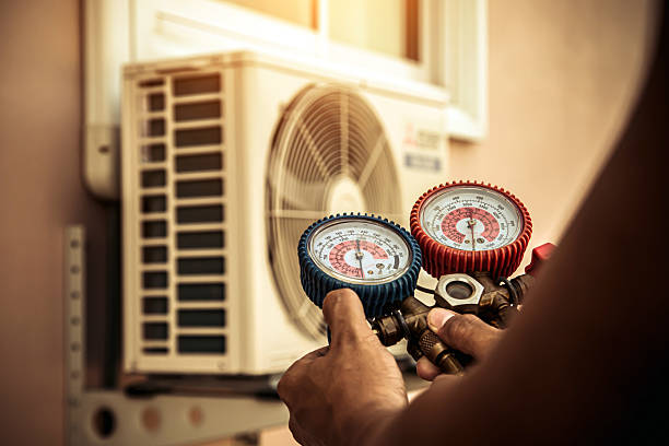 Professional Hvac technician working in Enon, VA